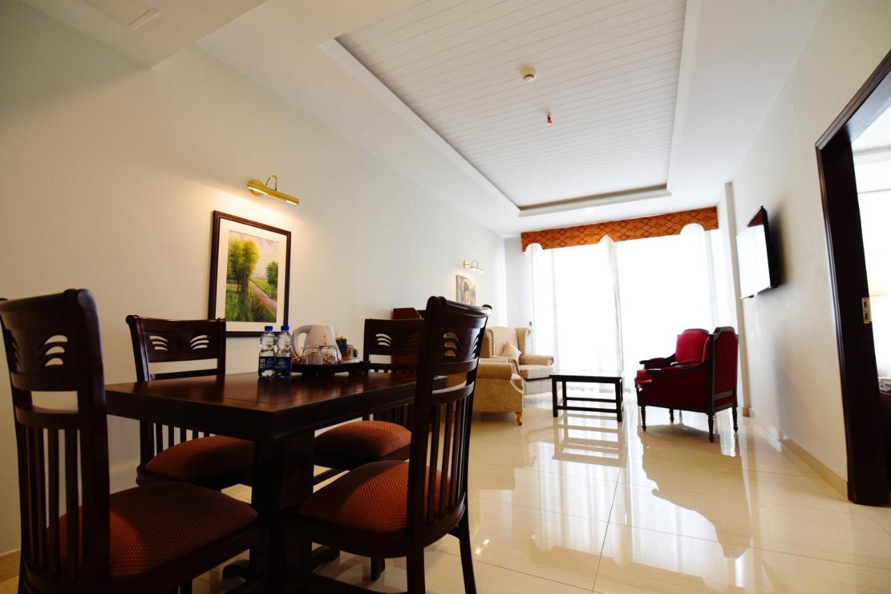 Viridi Hotels Islamabad Bagian luar foto